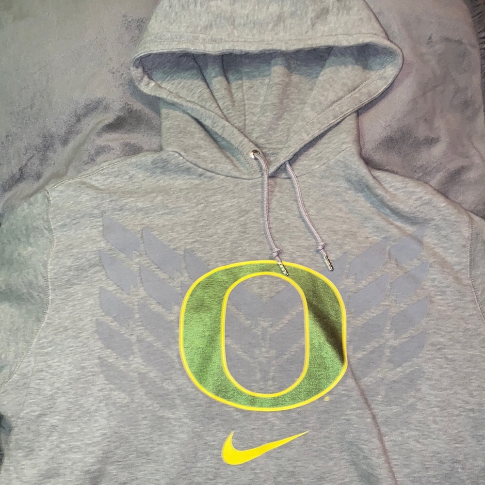 Women’s Oregon sweatshirt